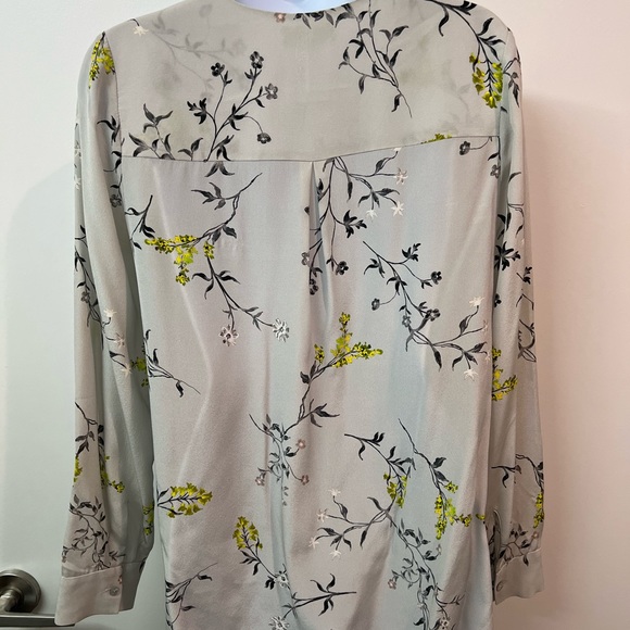 L’Agence Floral Wrap Top - Picture 5 of 7